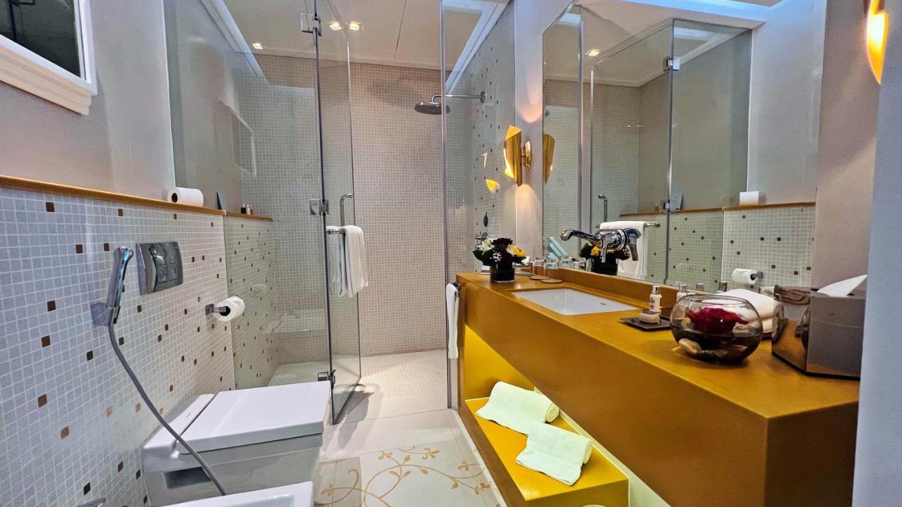 The Domain Bahrain Hotel And Spa - Adults Friendly 16 Years Plus Manáma Kültér fotó Bathroom