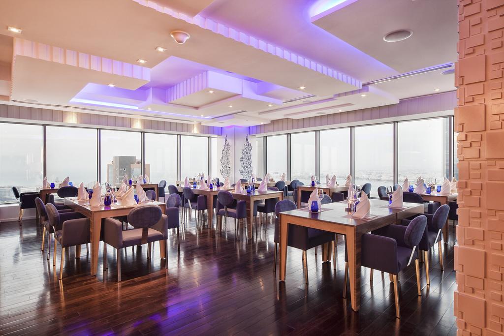 The Domain Bahrain Hotel And Spa - Adults Friendly 16 Years Plus Manáma Kültér fotó The 360° Restaurant